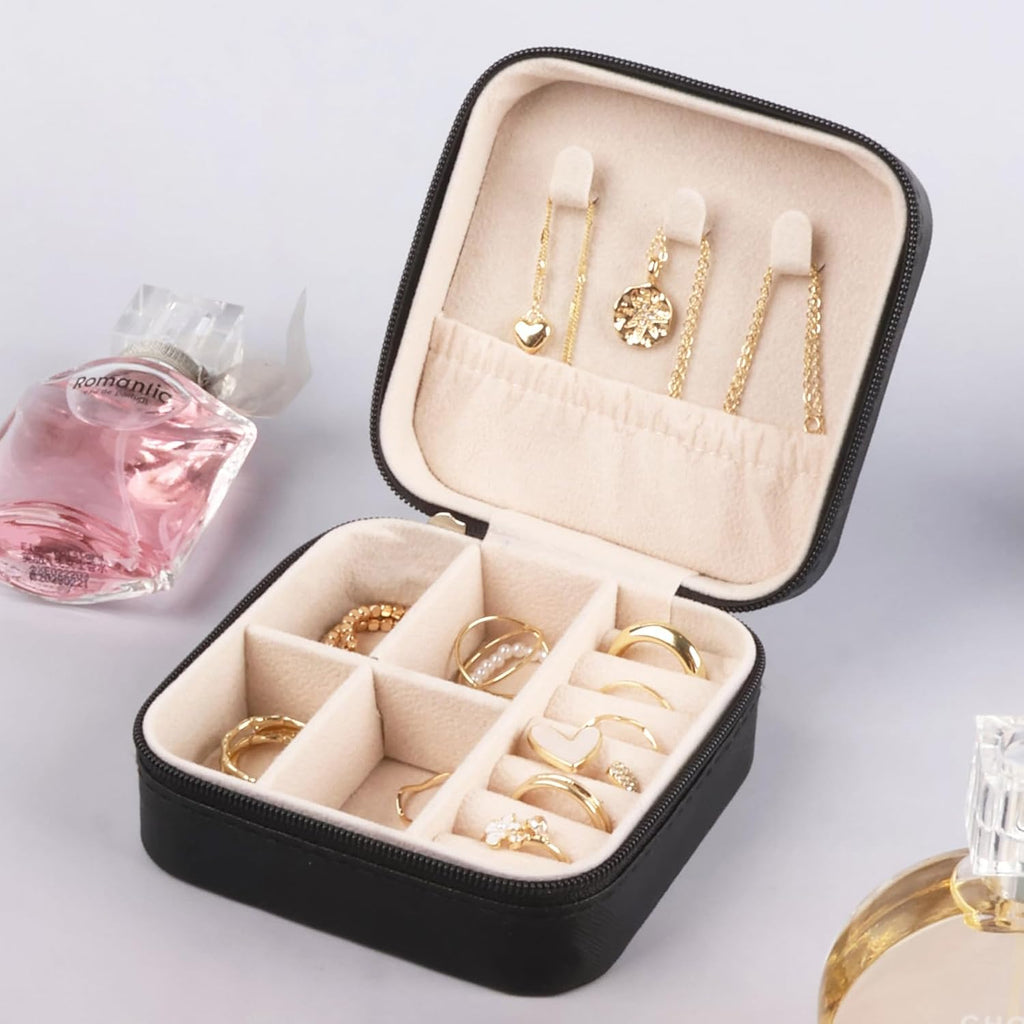Voyage Mini Jewelry Case with Mirror