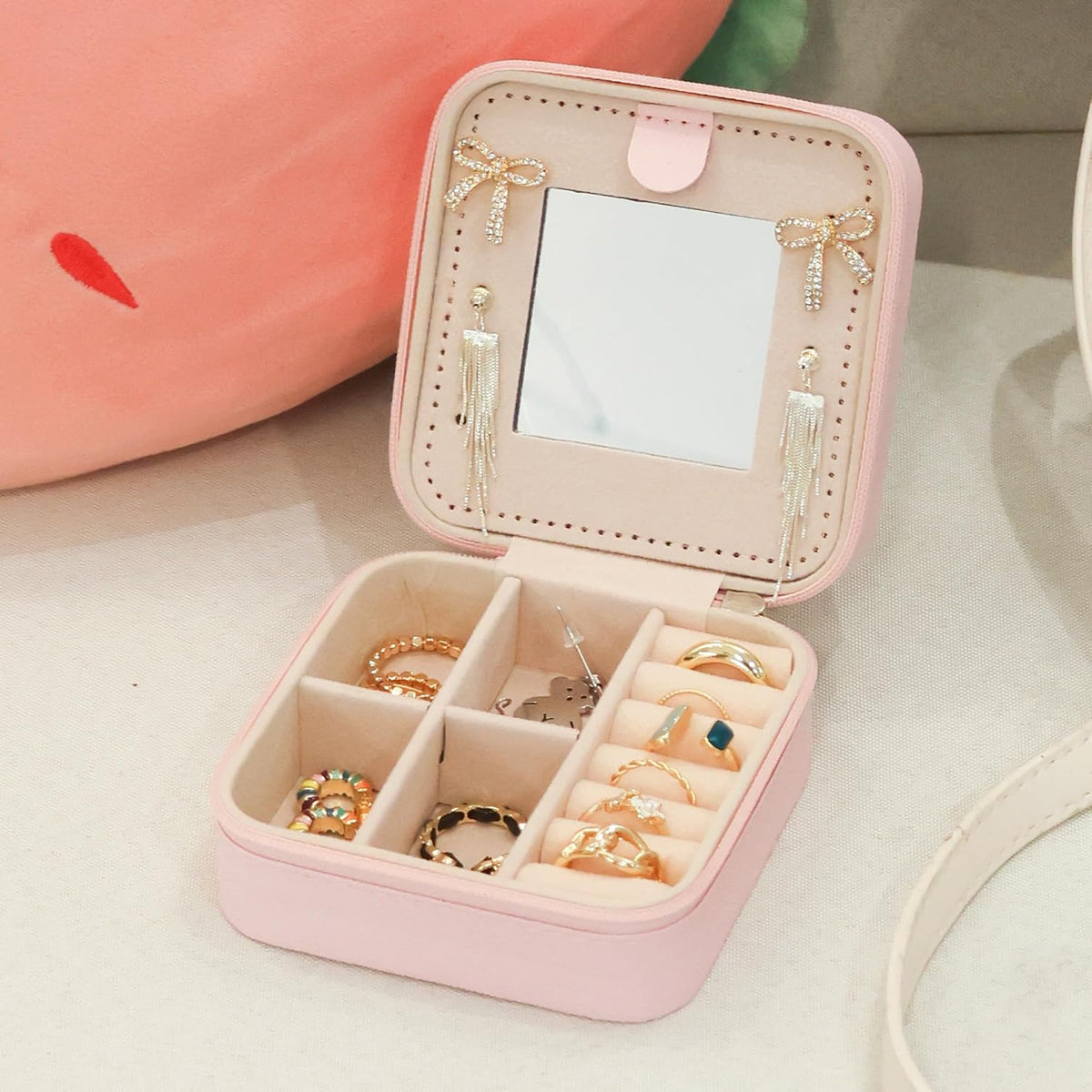 Voyage Mini Jewelry Case with Mirror